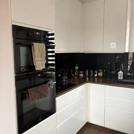 Dom Na Skarpie Apartment Maldyty