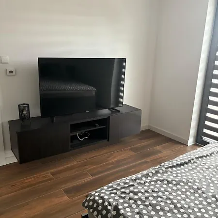 Dom Na Skarpie Apartment Maldyty